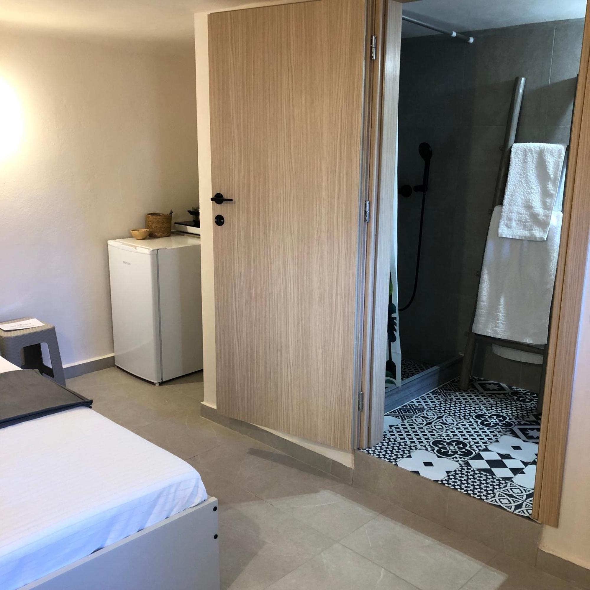 Apartment Solo Traveler